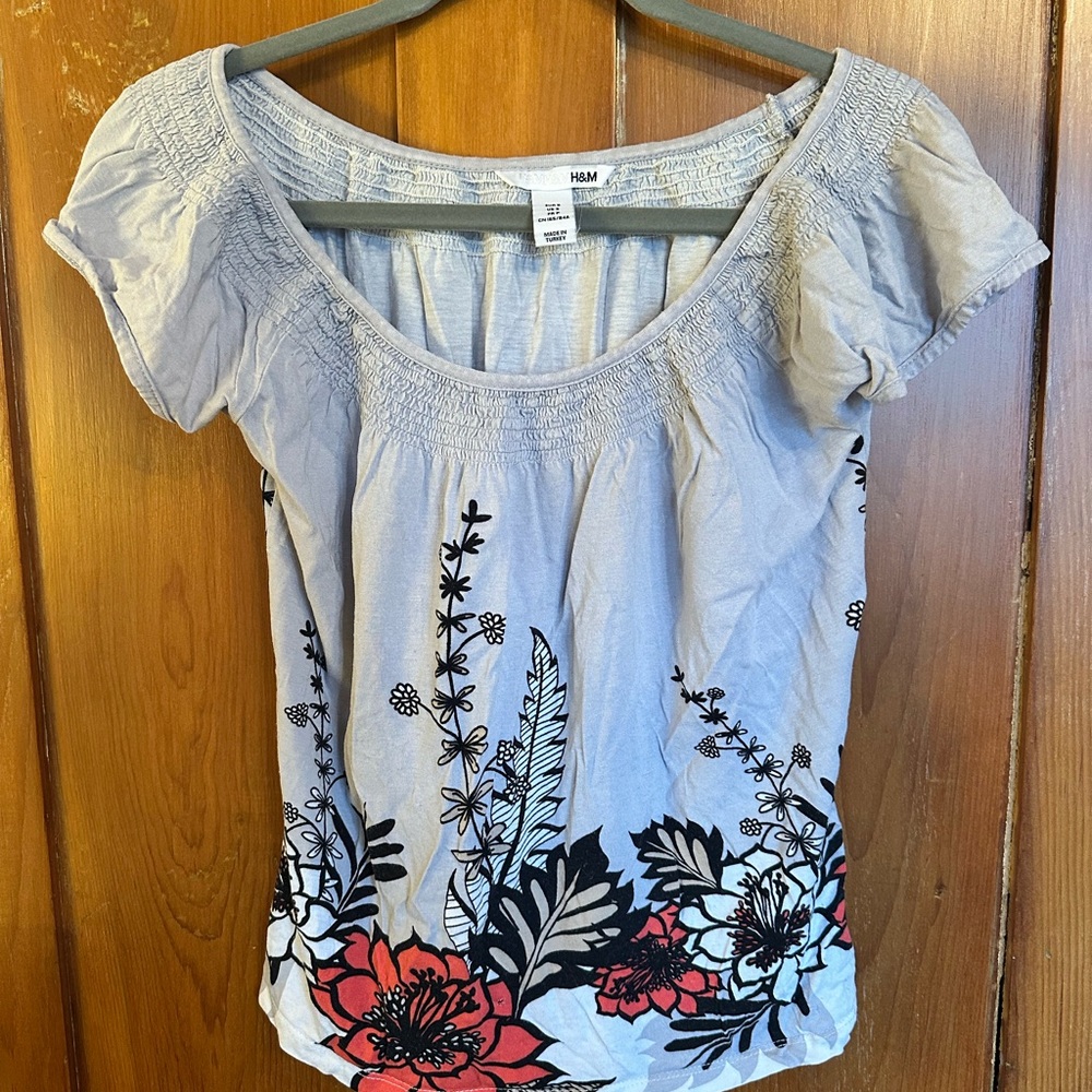 H&M Gray Floral Women's Top